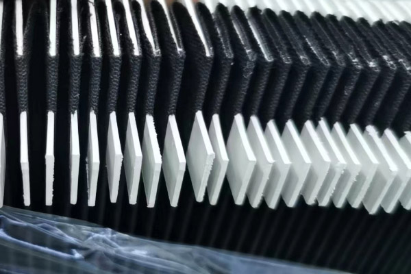 坦克链厂家生产的钢铝拖链有哪些优点? 坦克链厂家生产的钢铝拖链有哪些优点?